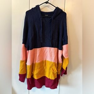 Torrid size 3 colorblock hoodie with pouch